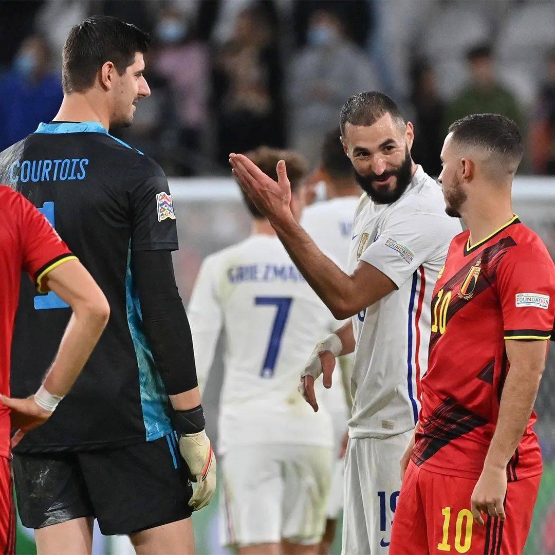 包含洛杉矶湖人国际比赛日更衣室发声芝加哥公牛遗憾出局备战法甲，这操作让人直呼：北京首钢冲刺阶段防线松动的词条